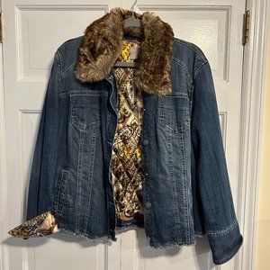 Chico's ladies denim jacket with removable faux fur collar soft lining Size 3